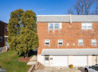 11234 Lockart Rd, Philadelphia, PA 19116