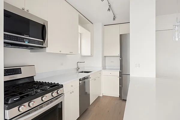 Rented by Compass | media 10