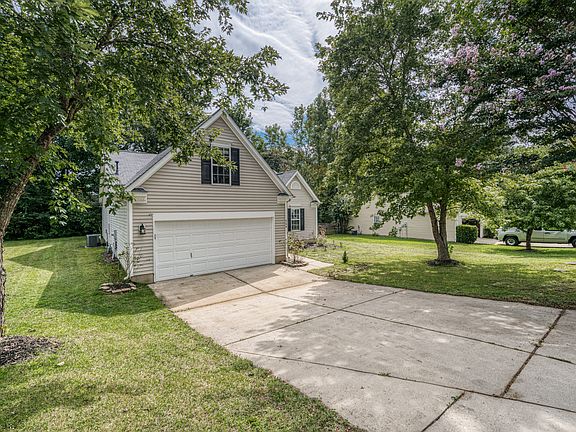 4th image of 244 Brookstone Dr