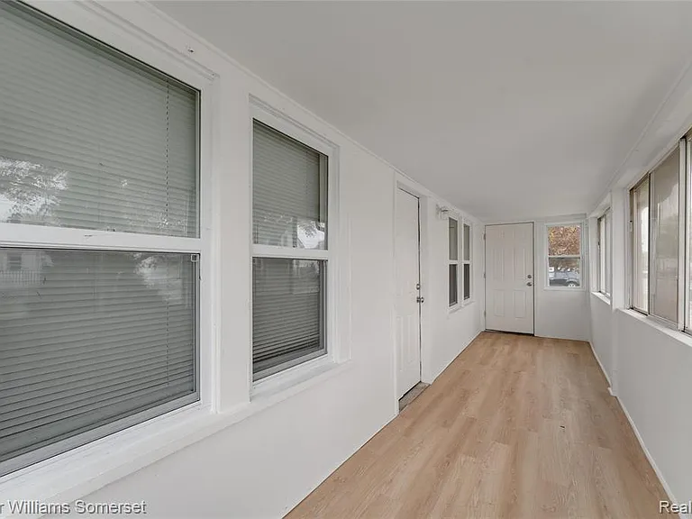 24646 Tuscany Ave — Photo 3