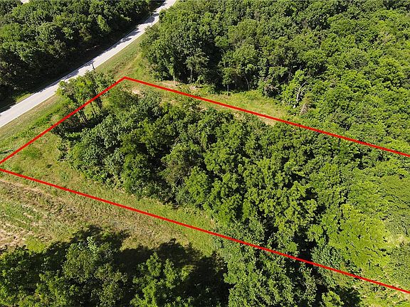 3rd image of 16 Gordon Hollow Dr #8