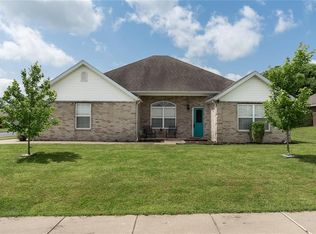 311 McKissick Spring Rd, Centerton, AR 72719