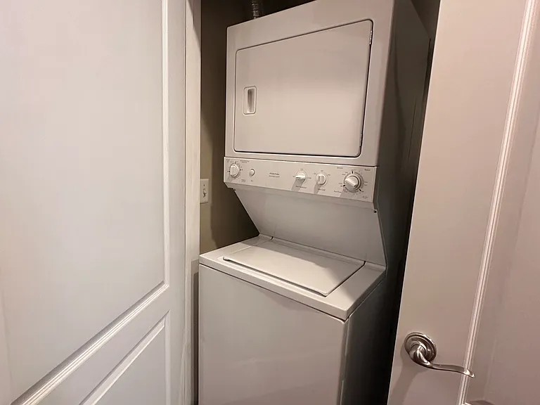 1430 Newton St NW #201 — Photo 10