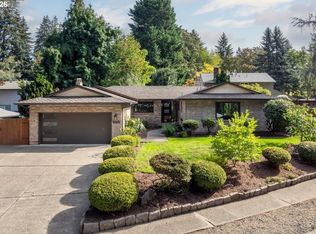 10405 SW Paulina Dr, Tualatin, OR 97062