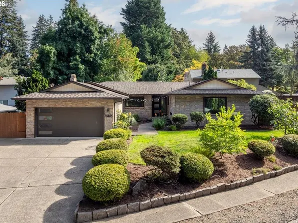 10405 SW Paulina Dr, Tualatin, OR 97062