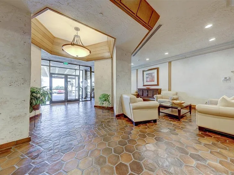 400 Island Way #308 — Photo 25