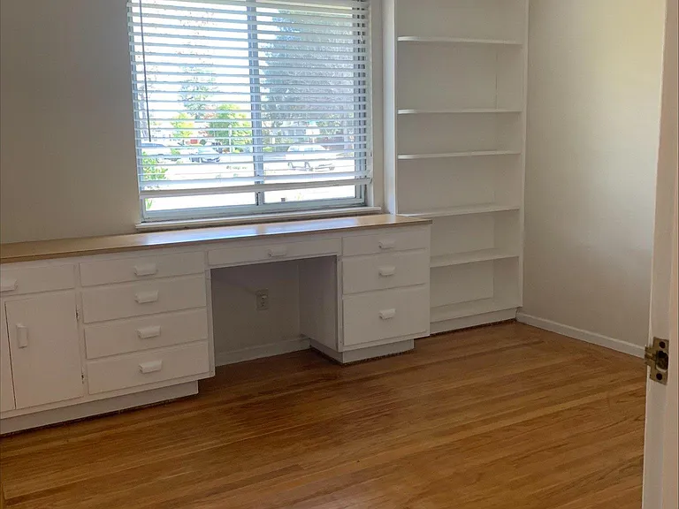 1059 S Bernardo Ave — Photo 8