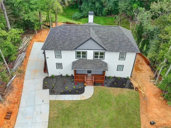 3142 Gulls Wharf Dr, Gainesville, GA 30501
