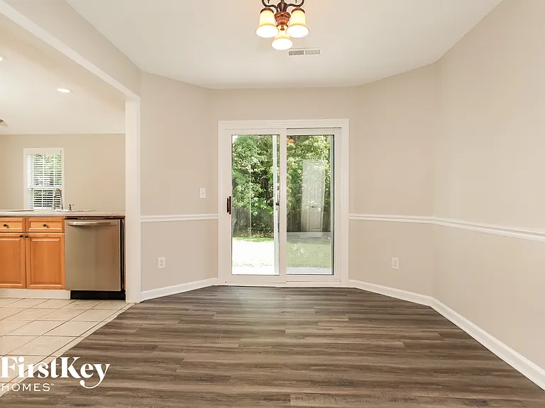 1503 Glenn Meade Dr — Photo 5