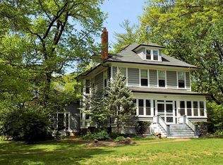 37 W Glendale Rd, Saint Louis, MO 63119