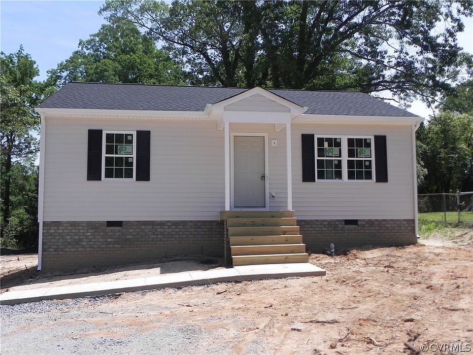 1st image of 122 N Spruce Ave