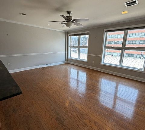 4th image of 1330 Clinton St APT 501