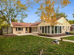 2222 Marston Ln, Flossmoor, IL 60422