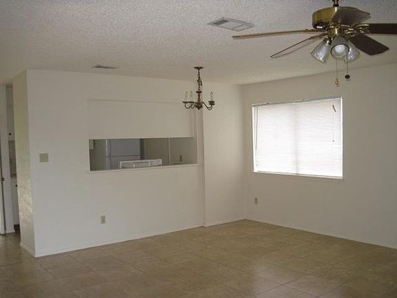 4th image of 3537 N Hills Dr #D