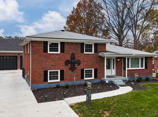 4069 Elmwood Ave, Saint Matthews, KY 40207