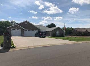 1034 Southwind Cir, Dandridge, TN 37725