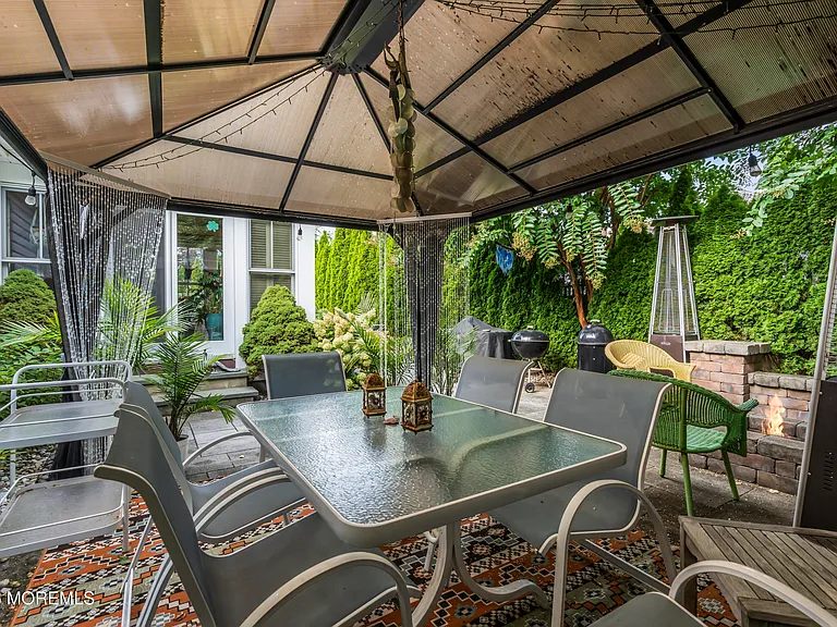 67 N Farragut Ave — Photo 43