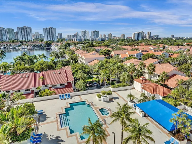 3600 Yacht Club Dr #904 — Photo 59