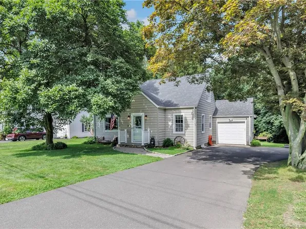 31 Wilson Avenue, Trumbull, CT 06611