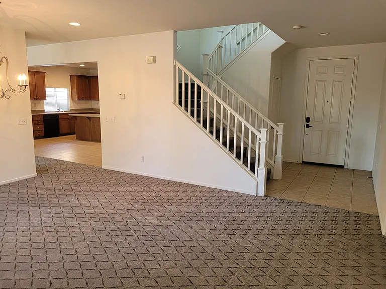 Dining room/Den