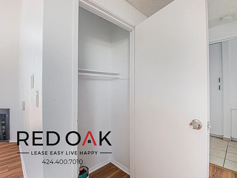 7370 Hawthorn Ave #301 — Photo 13