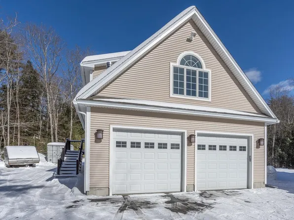 115 Great Pine Cir #B, Farmington, NH 03835