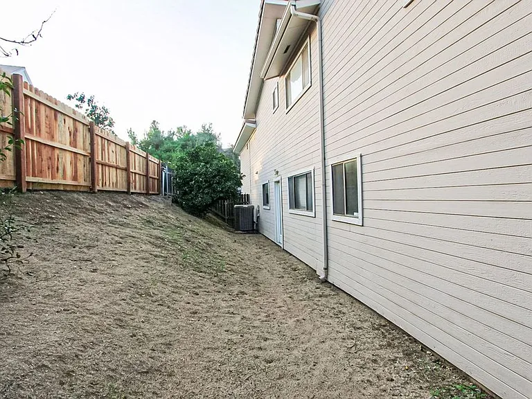 20351 Harvard Way — Photo 45
