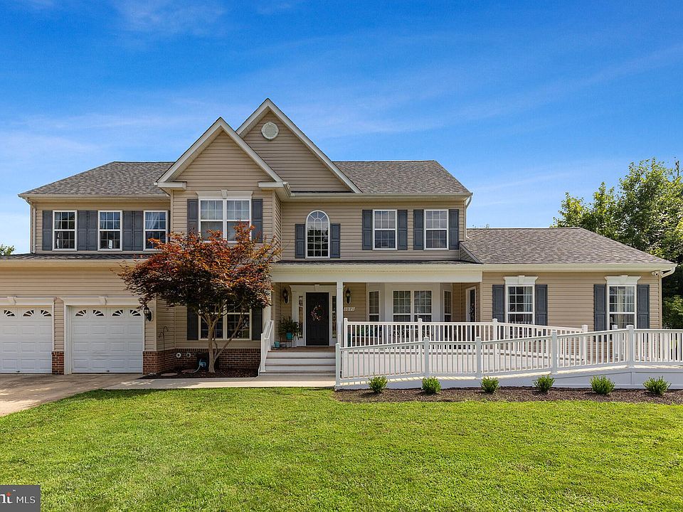 1st image of 1071 Norfolk Dr