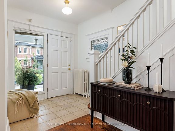 2nd image of 126 Hilton Ave