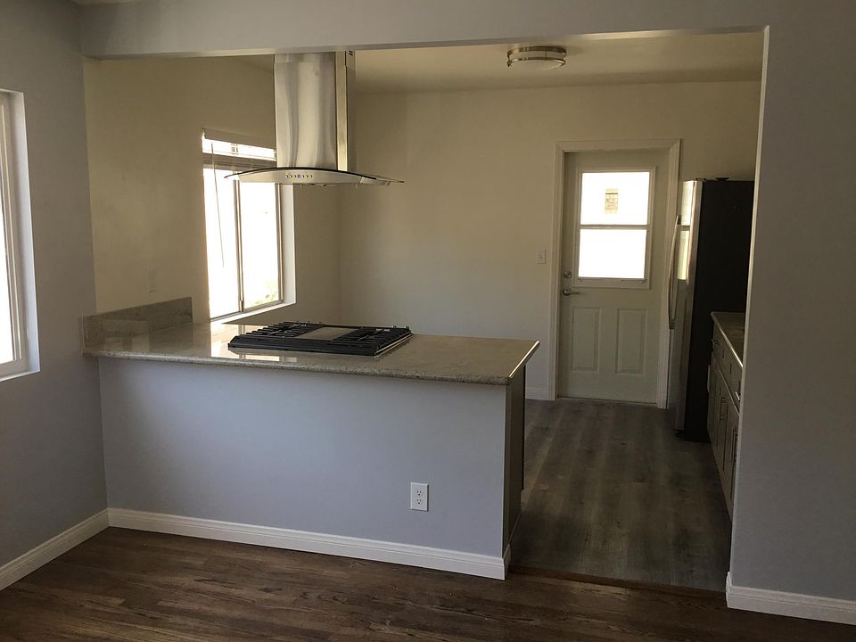 1st image of 409 W Avenue 37