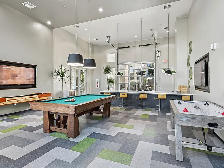 GreenVue — Photo 12