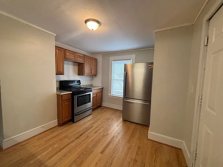 Multi Family Complex with 3 Newly Renovated Units on Tipp Hill — Photo 3