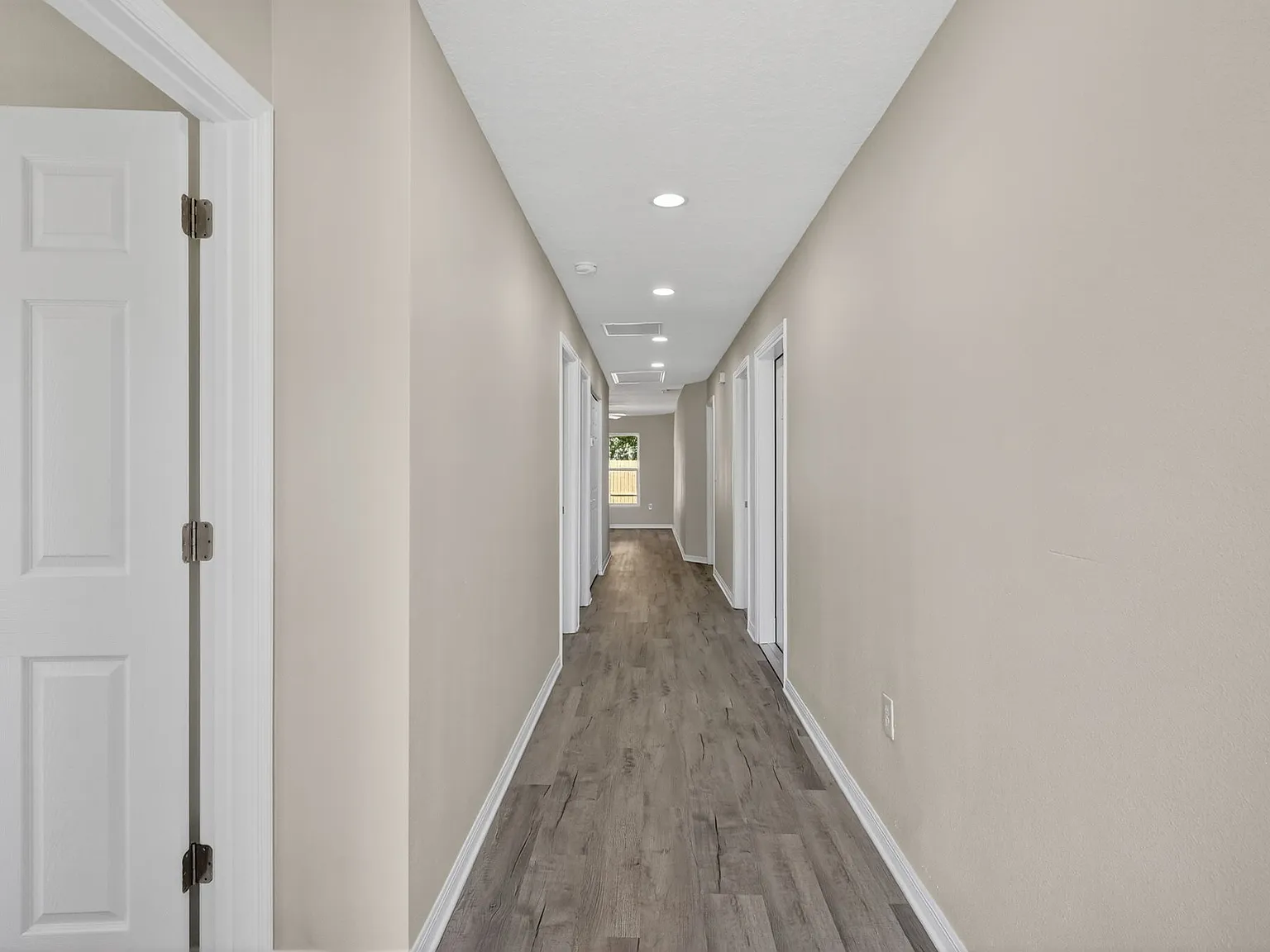 1503 8th Avenue East - 1 — Photo 3