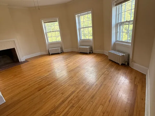 (undisclosed Address), Rhinebeck, NY 12572
