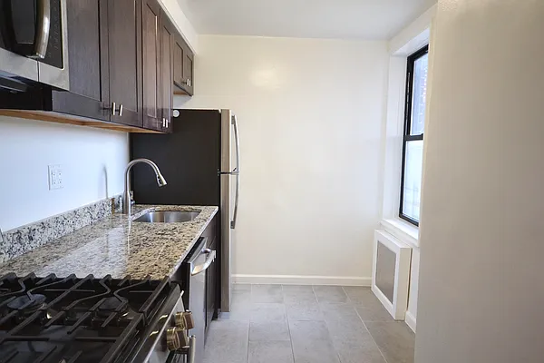 Rented by Silverstein Collection LLC  | media 51