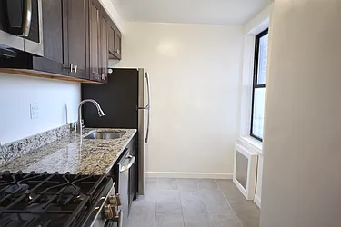 Rented by Silverstein Collection LLC 