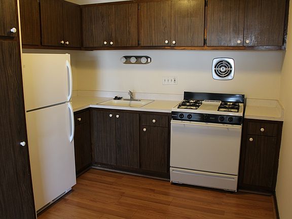 2nd image of 3839 N Humboldt Blvd