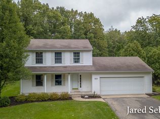 4221 Bristlehill Dr NE, Rockford, MI 49341