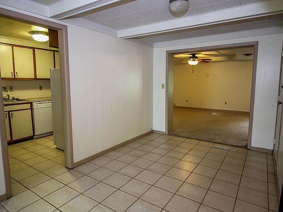 3rd image of 3518 Paris Blvd