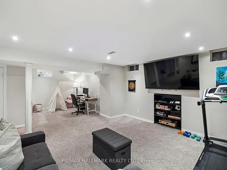 43 Nobbs Dr — Photo 41