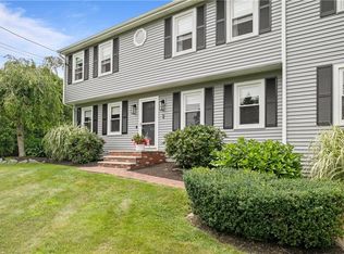 2 Stephen Dr, Bristol, RI 02809