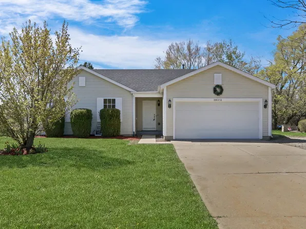 38312 Imperial Ln, Beach Park, IL 60087