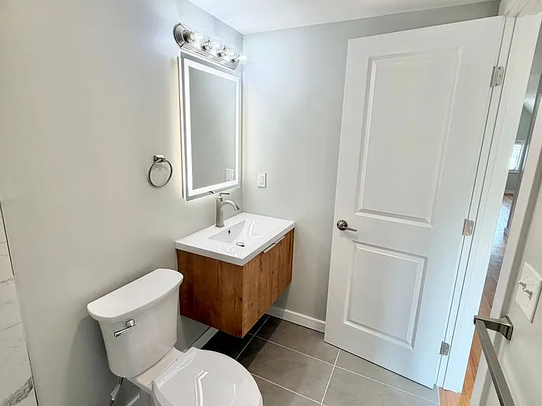 18 Cedar St — Photo 39