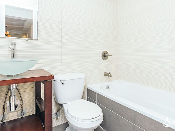 3rd image of 59 Wilson Ave #2L