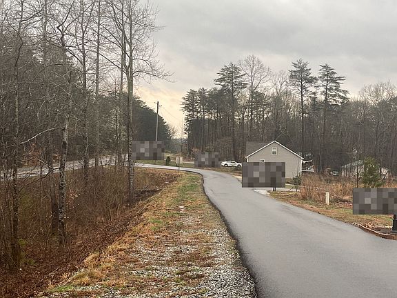 5th image of 132 Camp Dr