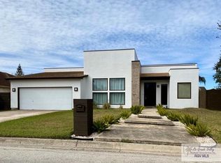 1612 Las Canas Cir, Brownsville, TX 78526