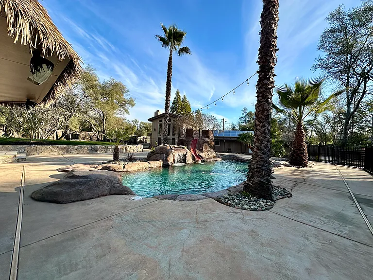 7027 Pine Gate Way #B — Photo 24