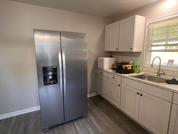 4th image of 804 Miami Ave