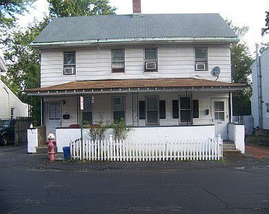 2nd image of 40-42 42 Church St