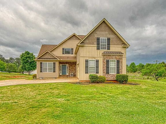 3rd image of 170 Plantation Dr